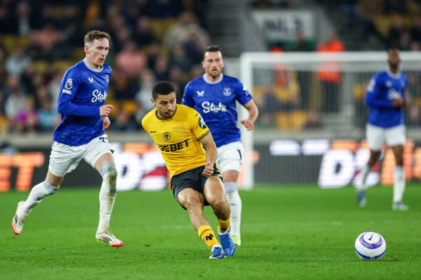 布显得过于 布显得过于