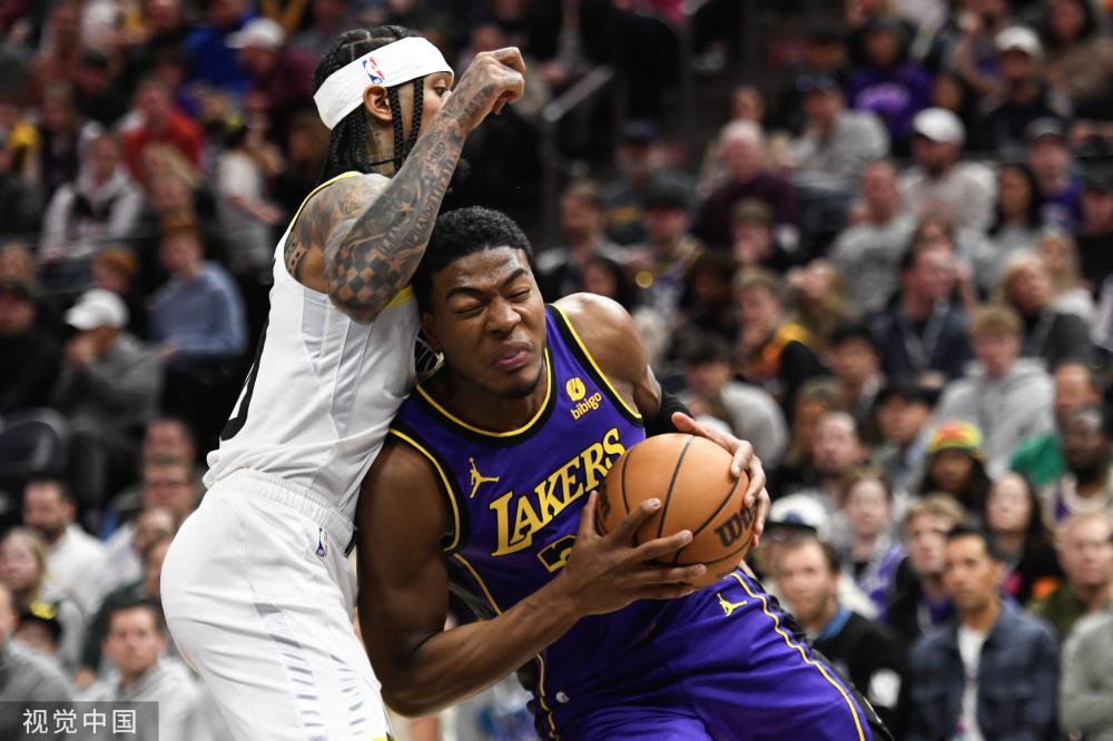 而另一边 而另一边